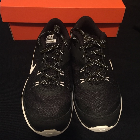 Nike Shoes - Nike Training Shoes